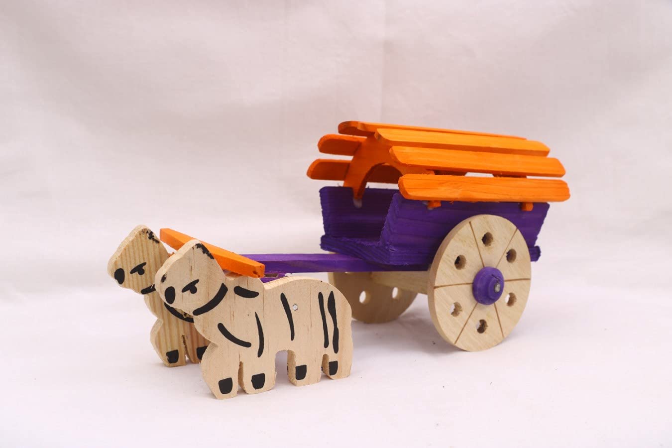 Classic Wooden Bullock Cart Toy – Handcrafted Miniature Cattle Cart, Rural Village Model for Kids & Decor